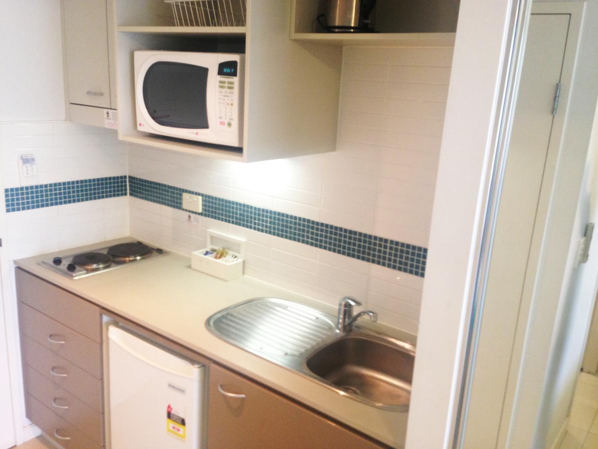 Base Holidays - Ettalong Beach Premium Apartments Экстерьер фото